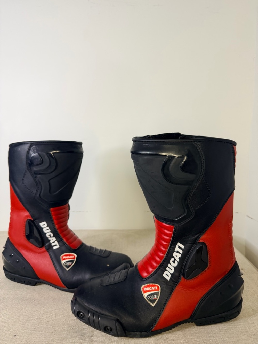Ducati Corse Leather Motorcycle Boots Mens 11/12 EU45 Red Black Armor